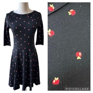 UNIQUE VINTAGE Apple Print Dress